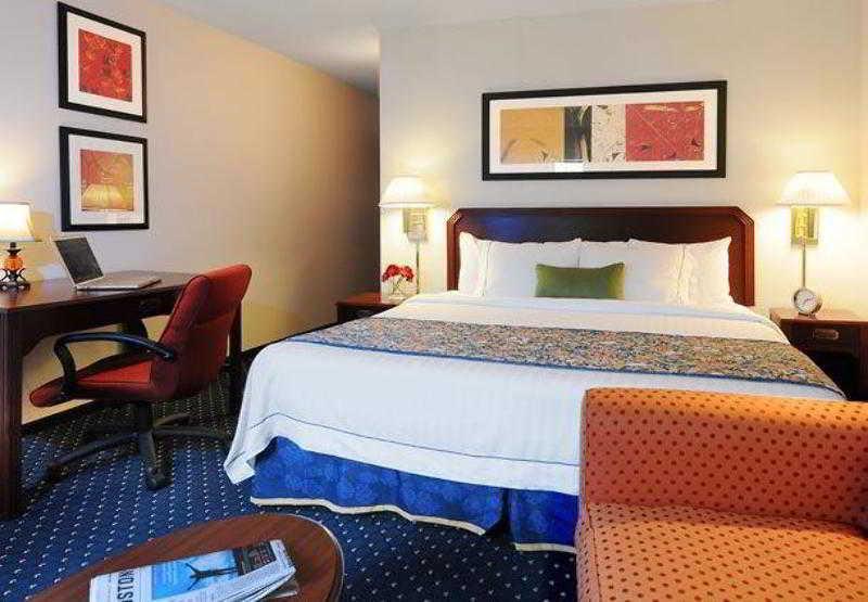 Courtyard By Marriott Houston Hobby Airport Hotel Szoba fotó